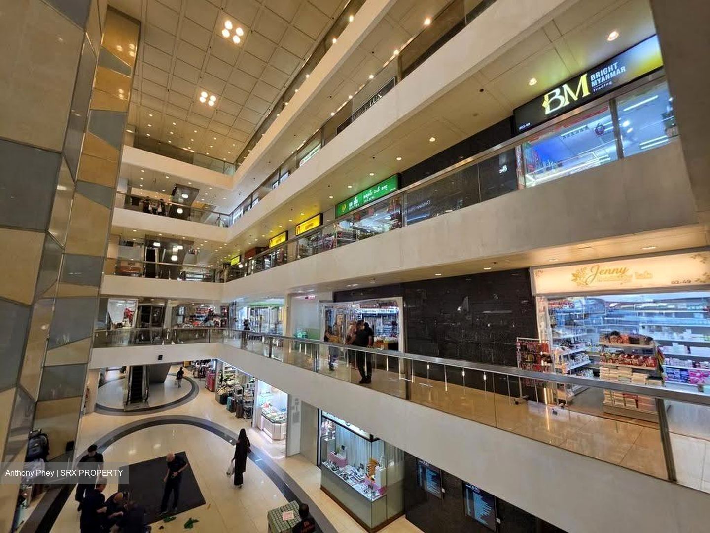 Peninsula Plaza (D6), Retail #624453141
